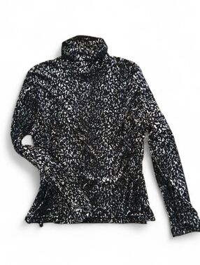 Sno Skins Animal Print Stretch Velour LS T Neck Pullover Top XL